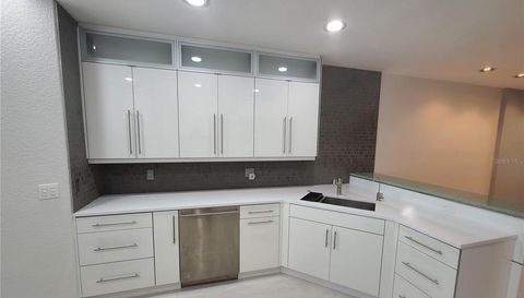 360 GULF OF MEXICO DRIVE