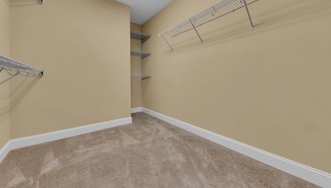 2732 Waters Place Dr