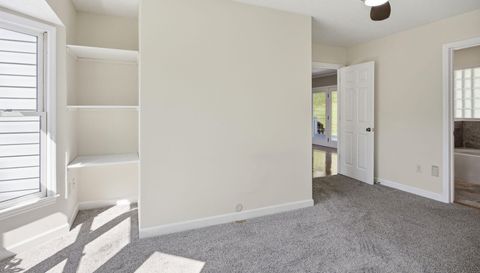 29 Small Mountain Dr