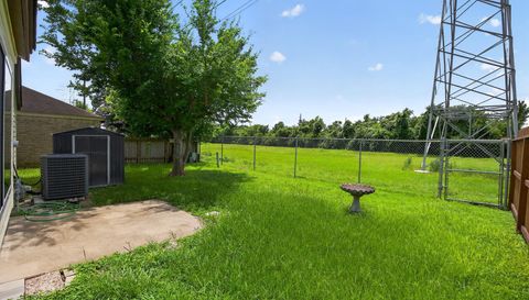 12046 N Fairhollow Ln
