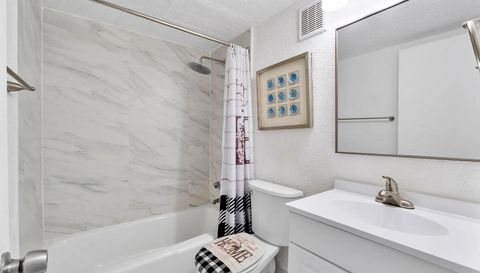 1401 NW 103rd St #139