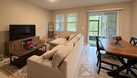 10805 Fanning Spgs Ct