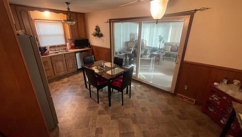 3133 Rosehill Dr