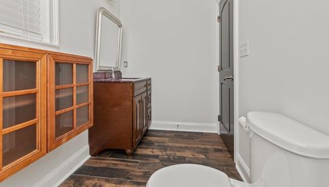 217 Chapel Ridge Cir