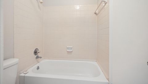 4328 W Hunters Glen St