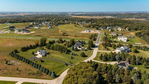 2728 Headland Court SW