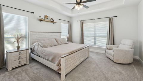 5812 W Sky Hawk Trail