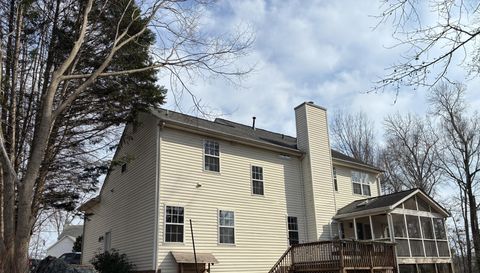 226 N Orchard Farms Ave