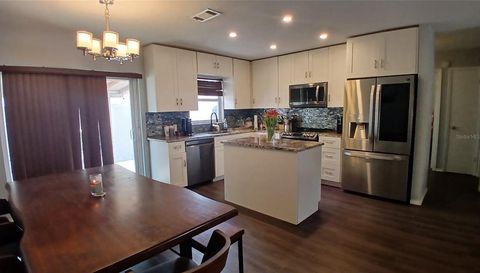 2209 JACARANDA COURT