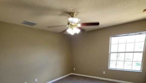 3145 Twisted Oak Loop