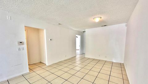 513 Pine Ridge Avenue