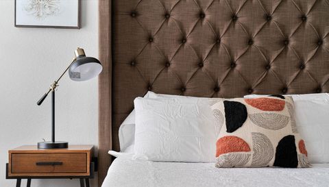 807 Clarence Bohls LN