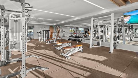 1020 SUNSET POINT ROAD