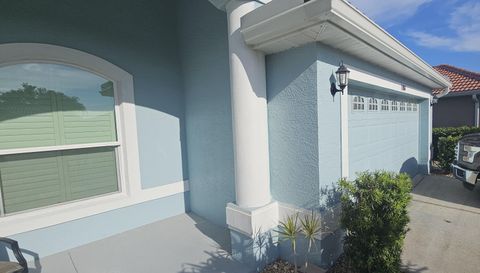 1884 Coconut Palm Cir