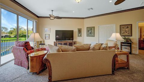 2123 Calusa Lakes