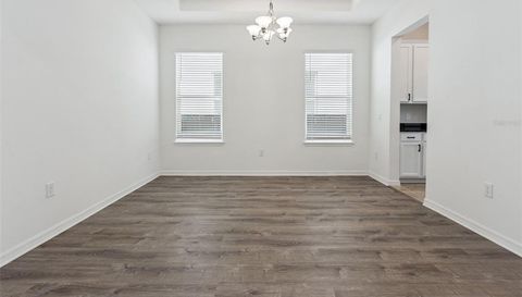 10037 AUSTRINA OAK