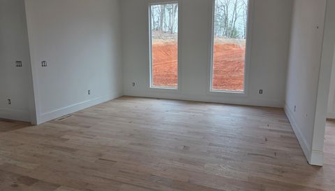 7048 Nichols Cove Dr