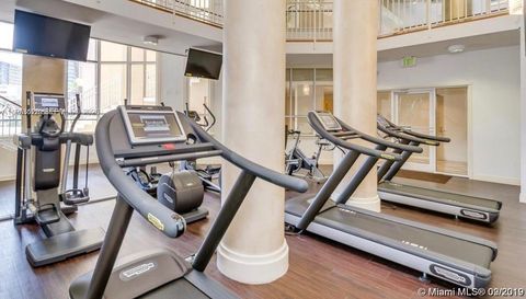 701 Brickell Key Blvd