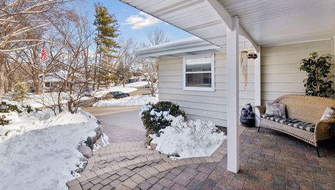 5833 Creek Valley Rd