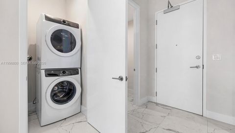 275 Giralda Ave