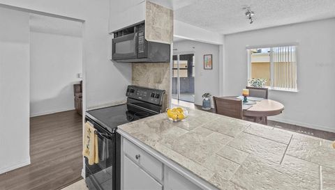 1000 Lake Of The Woods