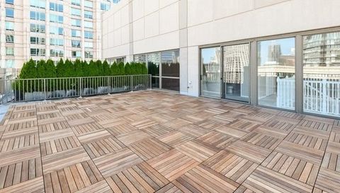 635 N Dearborn Street