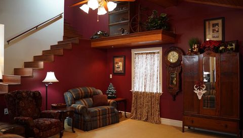 25065 Rock Springs Hollow Rd