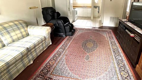 243 S CENTRAL AVENUE