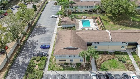 202 Red Maple Pl