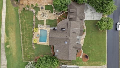 570 Creekwood Dr