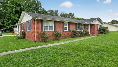 196 Summer Rd