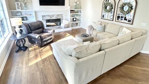 2580 Scott Mill Dr S