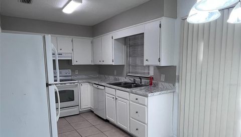 1516 S BOUNDARY STREET