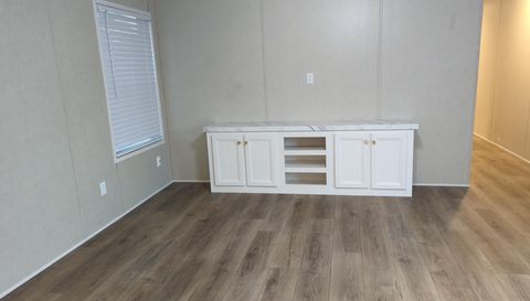 303 Mercury Dr