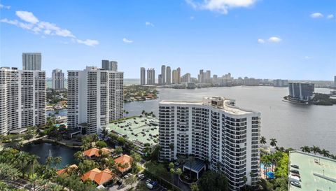 3500 Mystic Pointe Dr