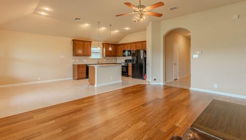 6906 Cedar Breeze