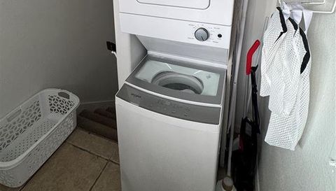 3063 ST CLAIR AVENUE