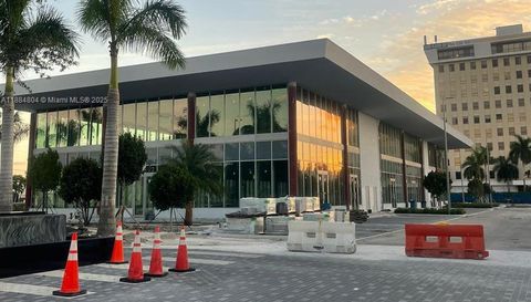 1006 Hallandale Beach Blvd