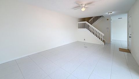 7496 Courtyard Run E