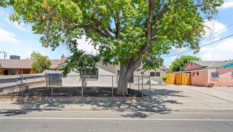 6741 Steiner Dr