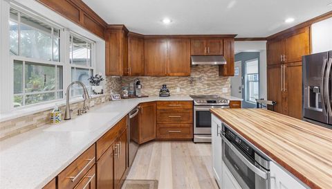 28042 LINDENHURST DRIVE