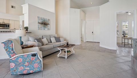 8072 Canyon Lake Cir