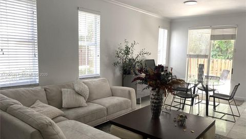 10770 74th Ln