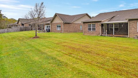 2732 Waters Place Dr