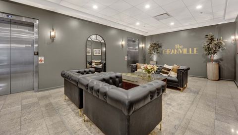 1134 W Granville Avenue