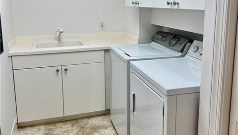 7575 Pelican Bay Blvd