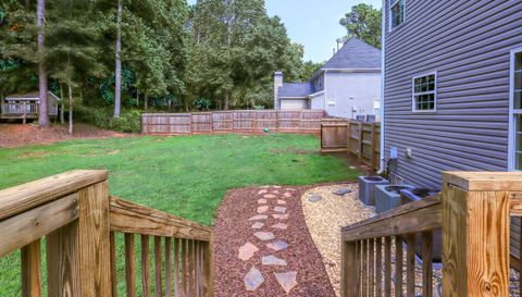 100 Chapman Oak Dr