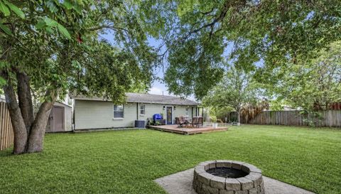 3913 W Wallace Ave