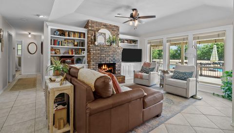 1910 Circleview Dr