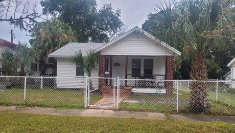 4710 Springfield Blvd